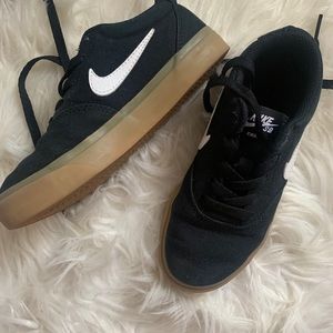 Boys NIKE SB